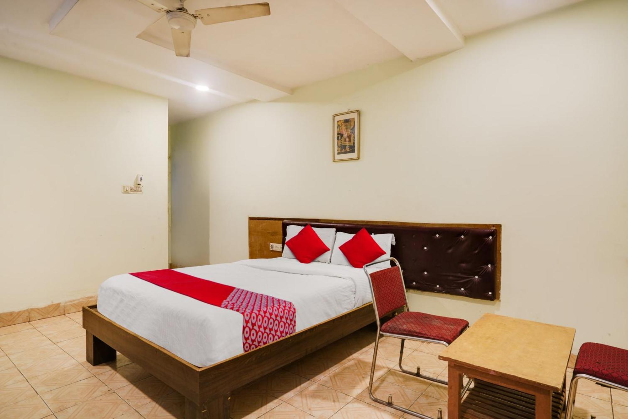 Hotel O Sree Simran Palace Hyderabad Exterior photo